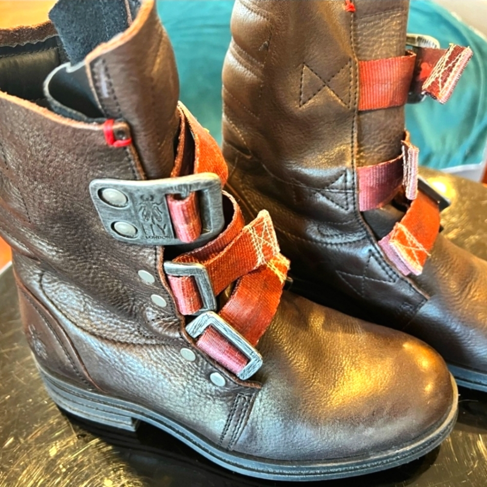 FLY LONDON "KIFF" BROWN BOOTS